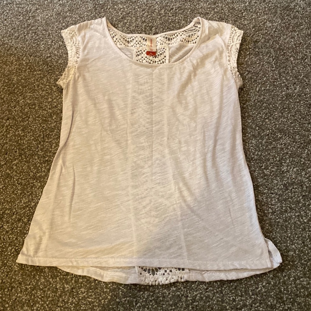 White shirt with crochet back and sleeves!